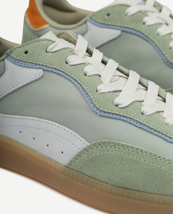 Sneakers park groen
