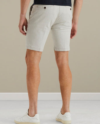 V9 chino short ecru