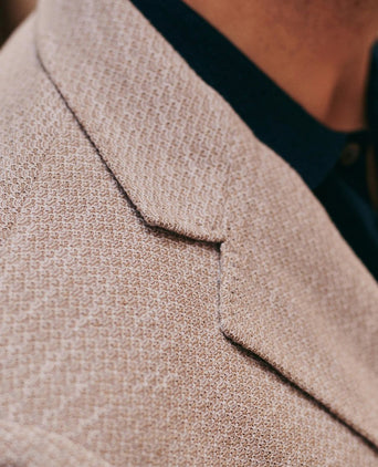 Soft knitted colbert beige