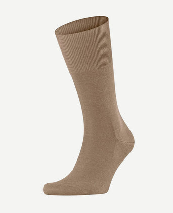 Falke airport sok beige