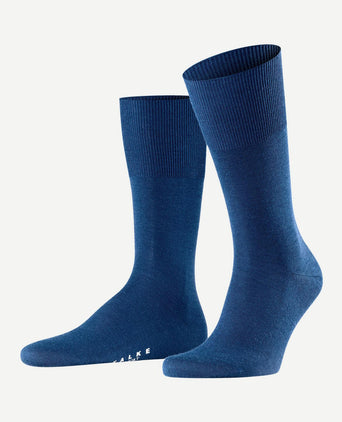Falke airport sok blauw