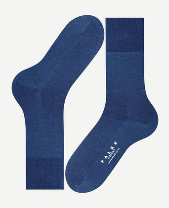 Falke airport sok blauw