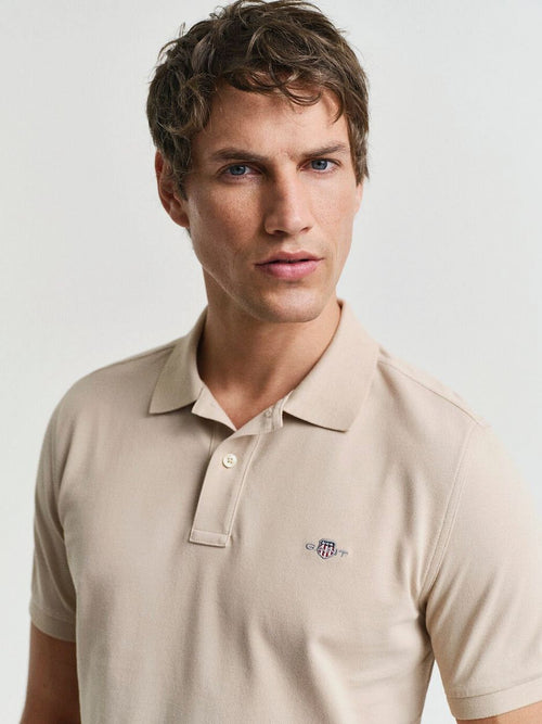 Gant shield piqué poloshirt sand | Regular-fit
