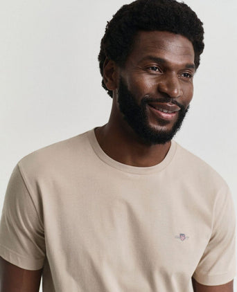 Gant t-shirt shield logo sand | Regular-fit