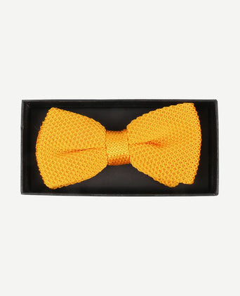 Knitted strik gold
