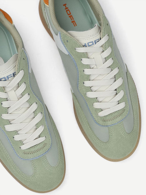 Sneakers park groen