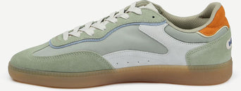 Sneakers park groen