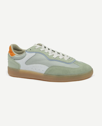 Sneakers park groen