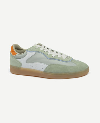 Sneakers park groen