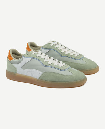 Sneakers park groen
