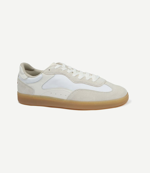 Sneakers park wit