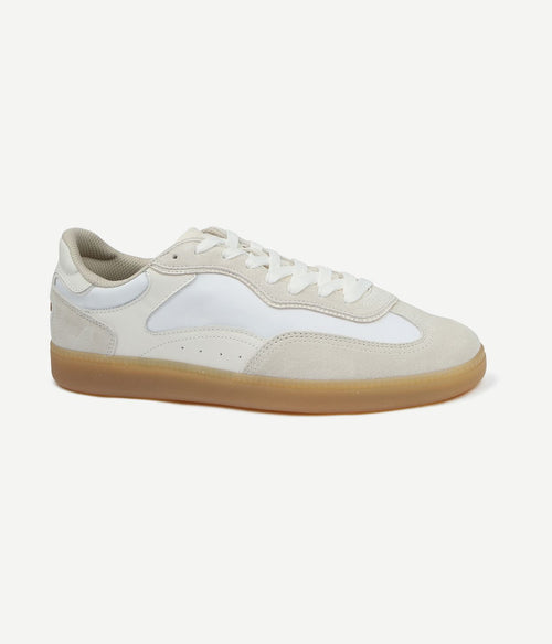 Sneakers park wit