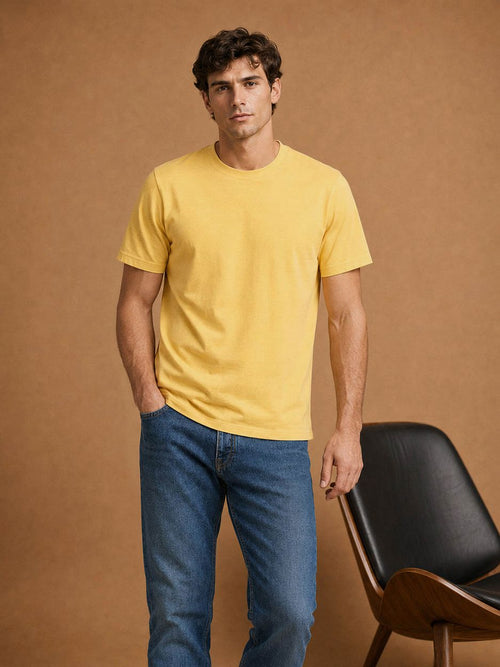 The steve t-shirt geel