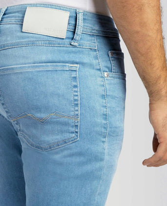 Jeans macFlexx lichtblauw lsu