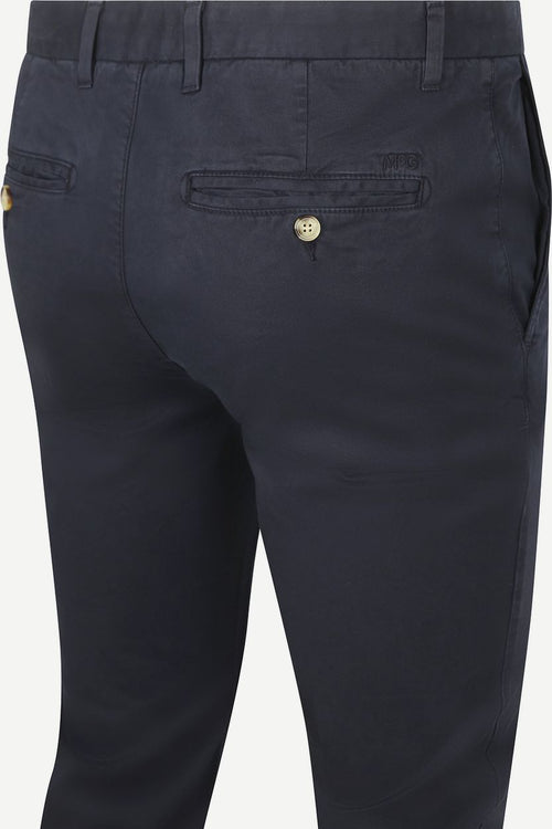 Chino garment dye donkerblauw