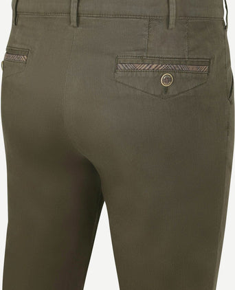 Chicago chino olive