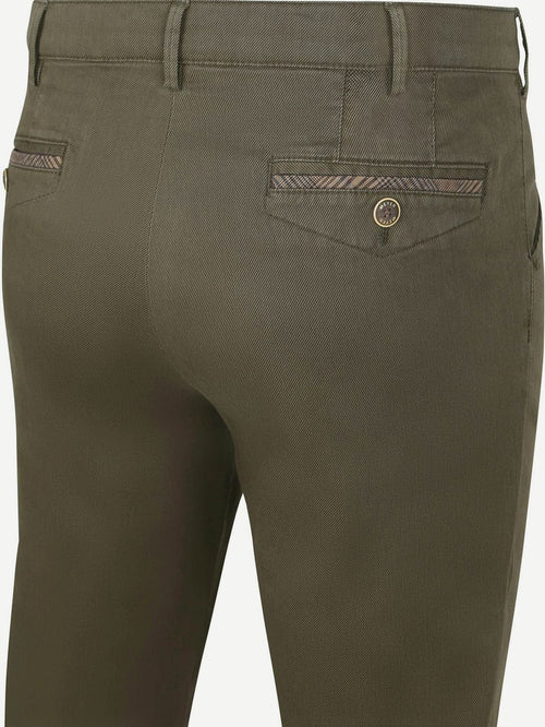 Chicago chino olive