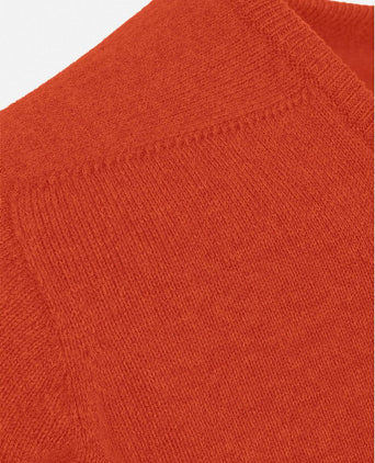 V-hals lamswol ember