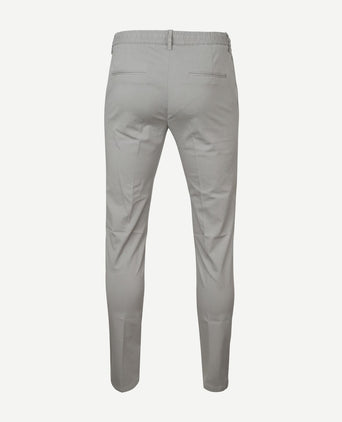Chino grijs