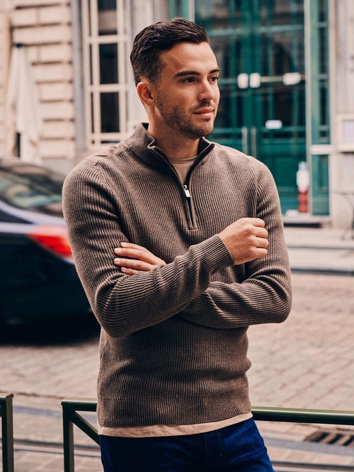 Suitable halve rits trui patch taupe | Slim-fit