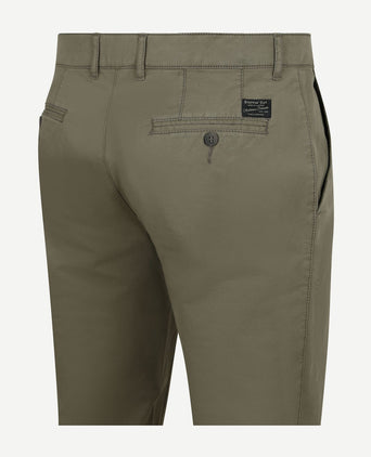 Chino newbury light twill olijfgroen