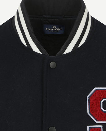 Steppin' Out varsity embroidery jack donkerblauw | Regular-fit