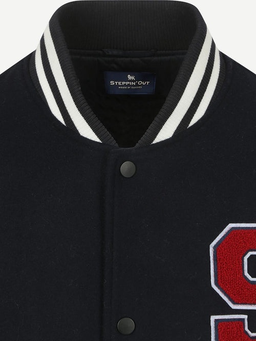 Steppin' Out varsity embroidery jack donkerblauw | Regular-fit