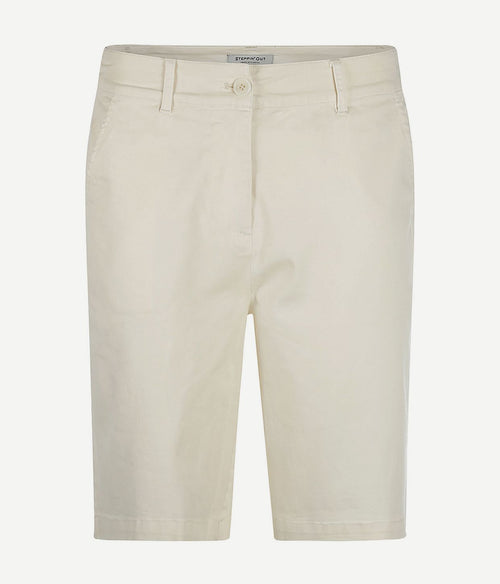 Steppin' Out short classic sand | Regular-fit