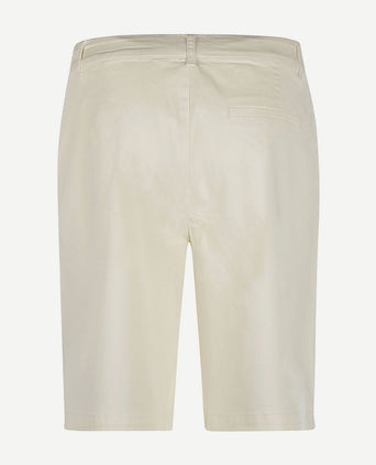 Steppin' Out short classic sand | Regular-fit