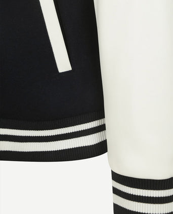 Steppin' Out varsity embroidery jack donkerblauw | Regular-fit