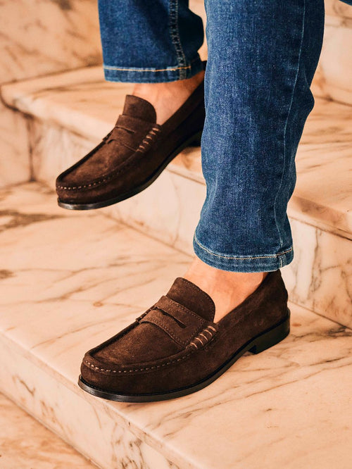 Penny loafers suede bruin
