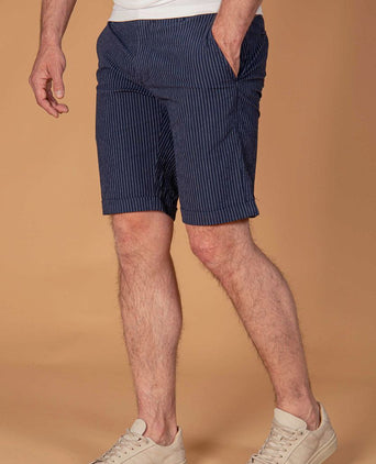 Suitable aswin short donkerblauw gestreept