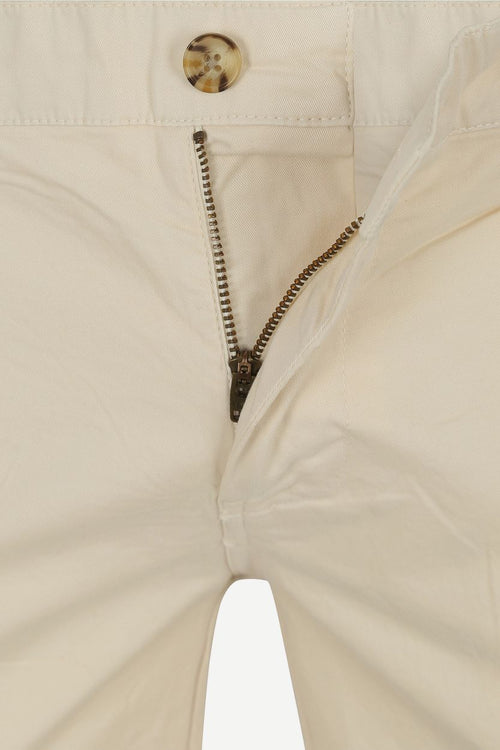 Suitable berry short ecru | Slim-fit