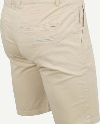 Suitable berry short ecru | Slim-fit