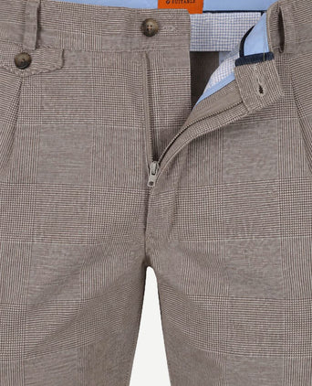 Chino Pico pleat check sand