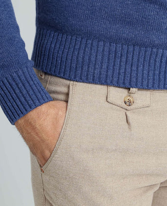 Suitable chino Pico pleat flanel sand