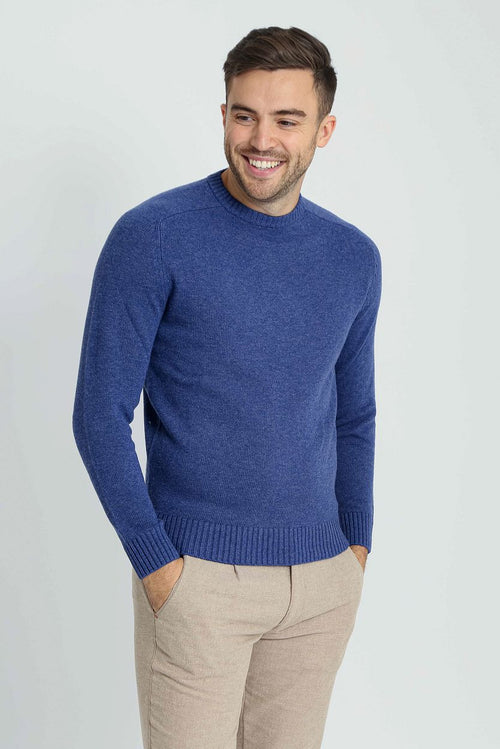 Suitable chino Pico pleat flanel sand