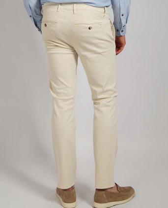 Suitable chino Pico wit