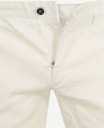 Suitable chino Pico wit