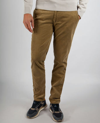 Suitable chino Plato corduroy sand
