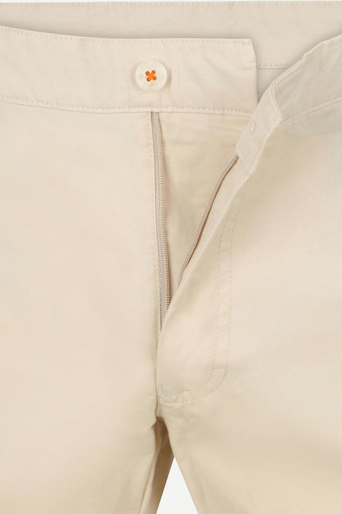 Suitable chino Plato ecru