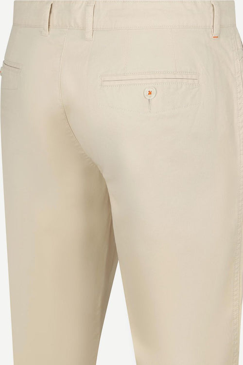 Suitable chino Plato ecru