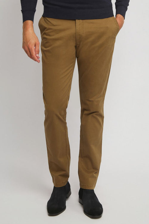 Suitable chino Plato khaki