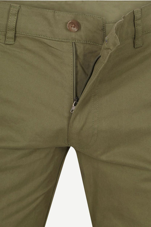 Suitable chino Plato light olive