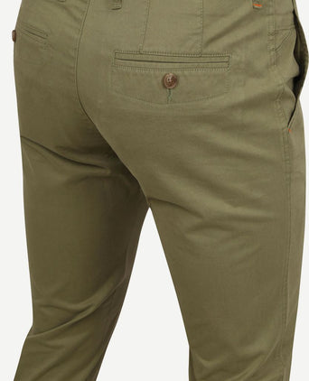 Suitable chino Plato light olive