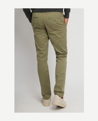 Suitable chino Plato light olive
