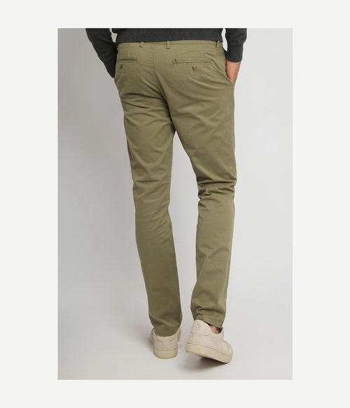 Suitable chino Plato light olive