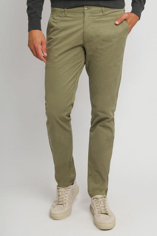 Suitable chino Plato light olive