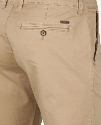 Suitable chino sartre camel