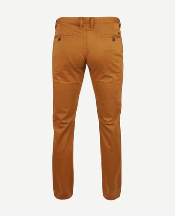 Suitable chino sartre caramel
